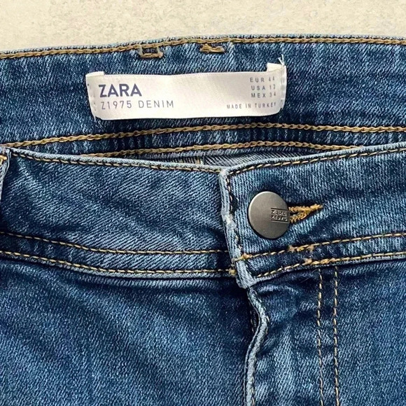 Zara Denim/ Cropped  blue skinny jeans/ Gemstone sides/ Distressed/ Size US 12 - Picture 5 of 9